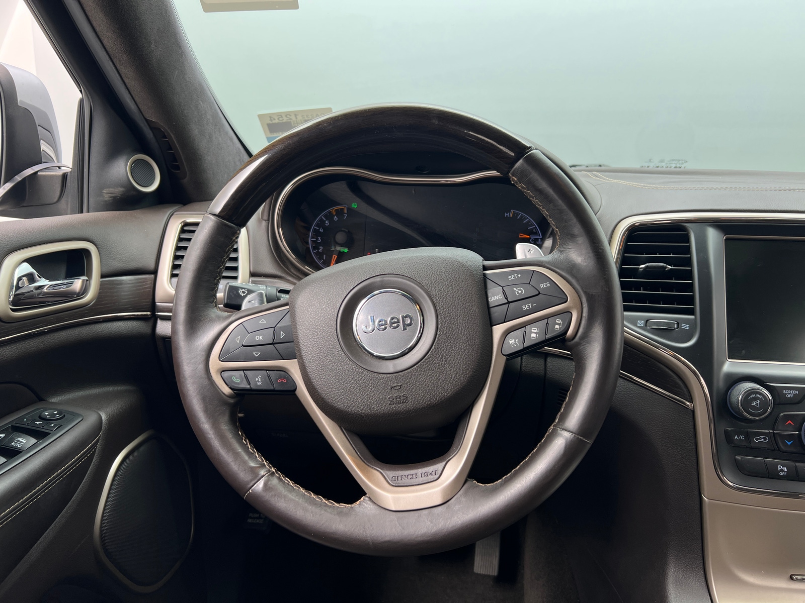 Thumbnail: 2014 Jeep Grand Cherokee - 5
