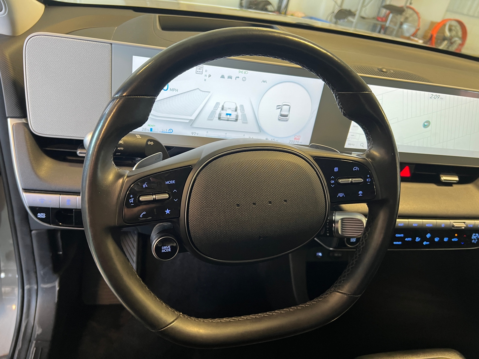Thumbnail: 2022 Hyundai Ioniq 5 - 4