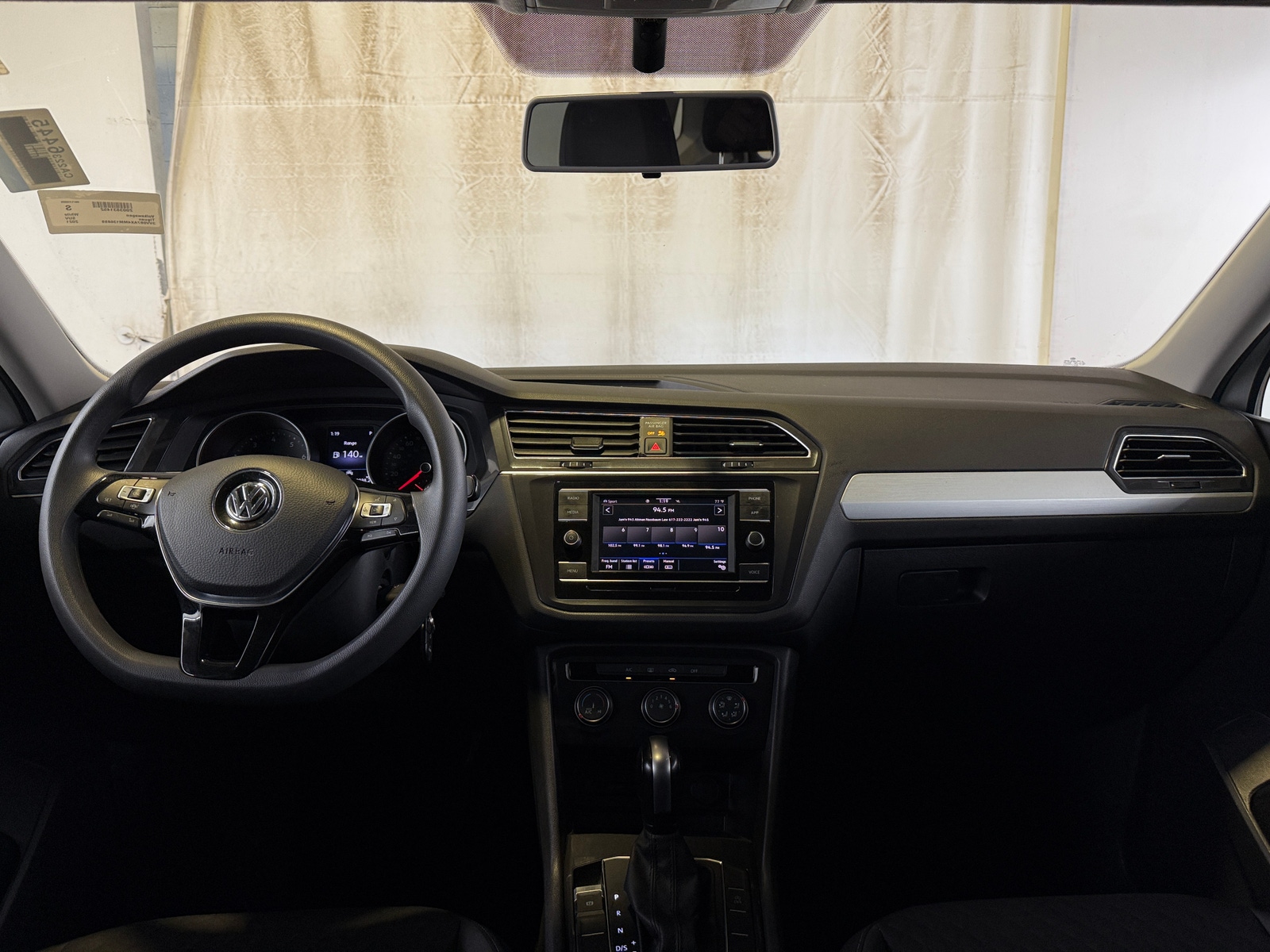 Thumbnail: 2021 Volkswagen Tiguan - 3