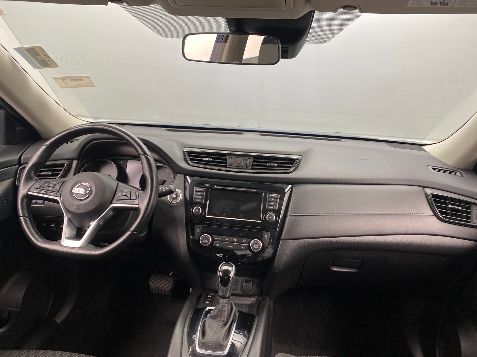 Thumbnail: 2020 Nissan Rogue - 3