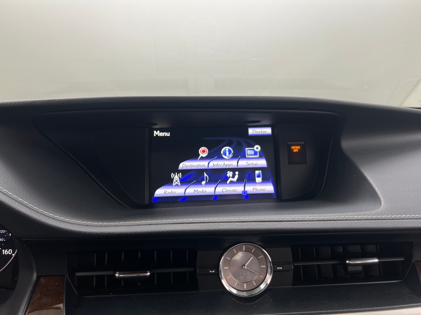 Thumbnail: 2014 Lexus ES - 3