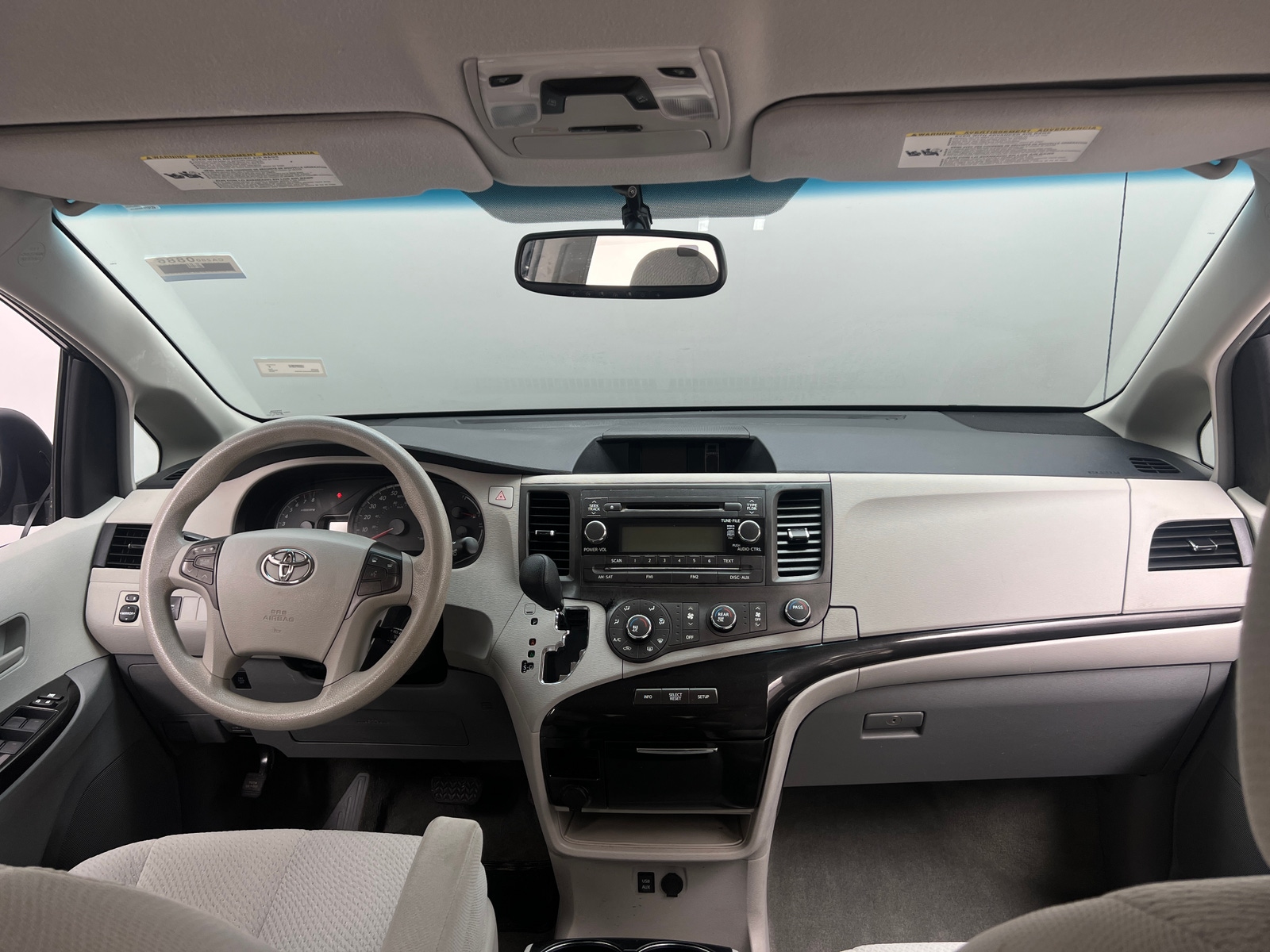 Thumbnail: 2012 Toyota Sienna - 3