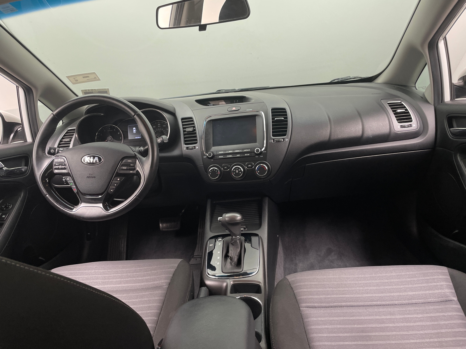 Thumbnail: 2018 Kia Forte - 3