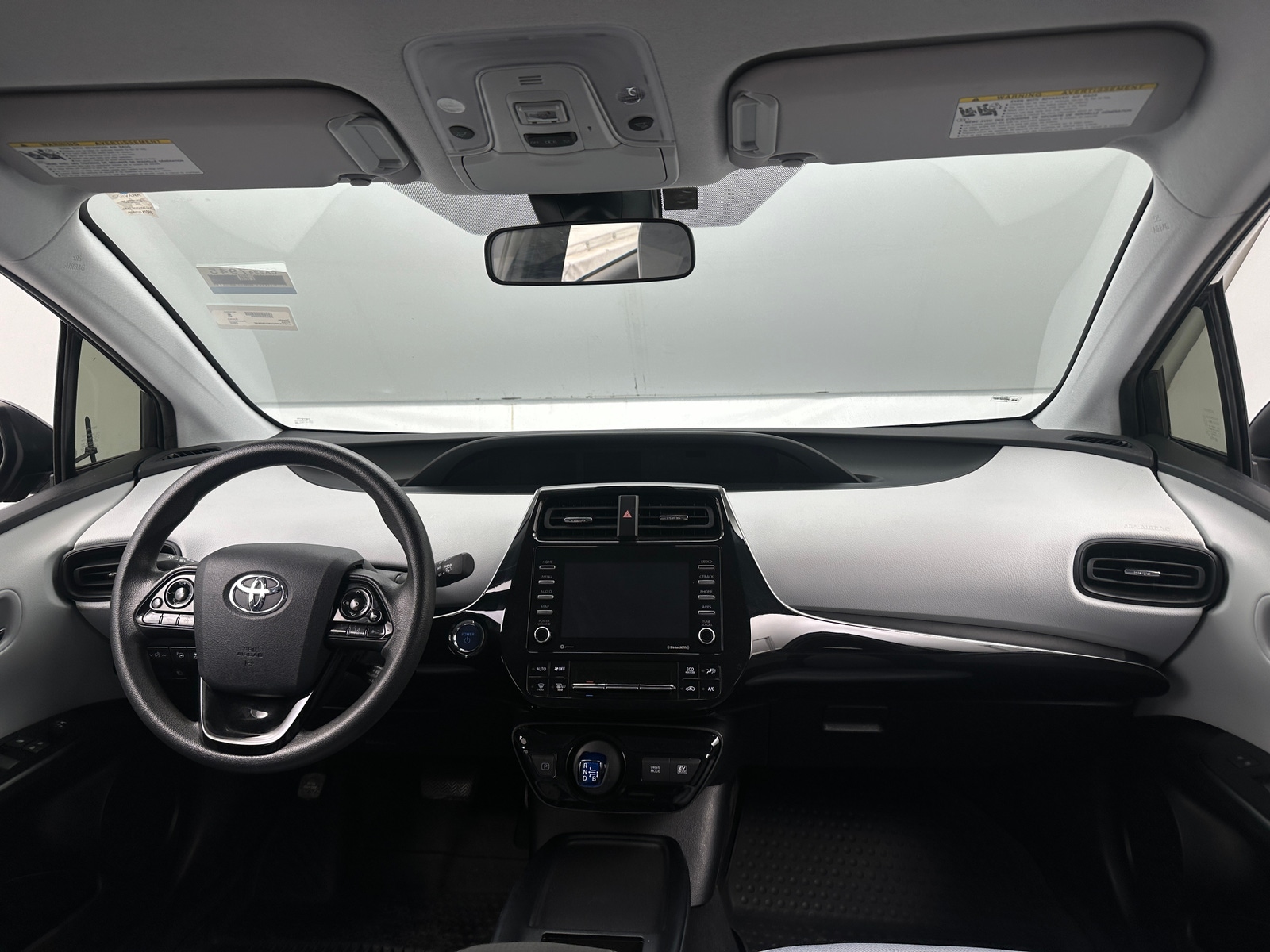 Thumbnail: 2022 Toyota Prius - 3