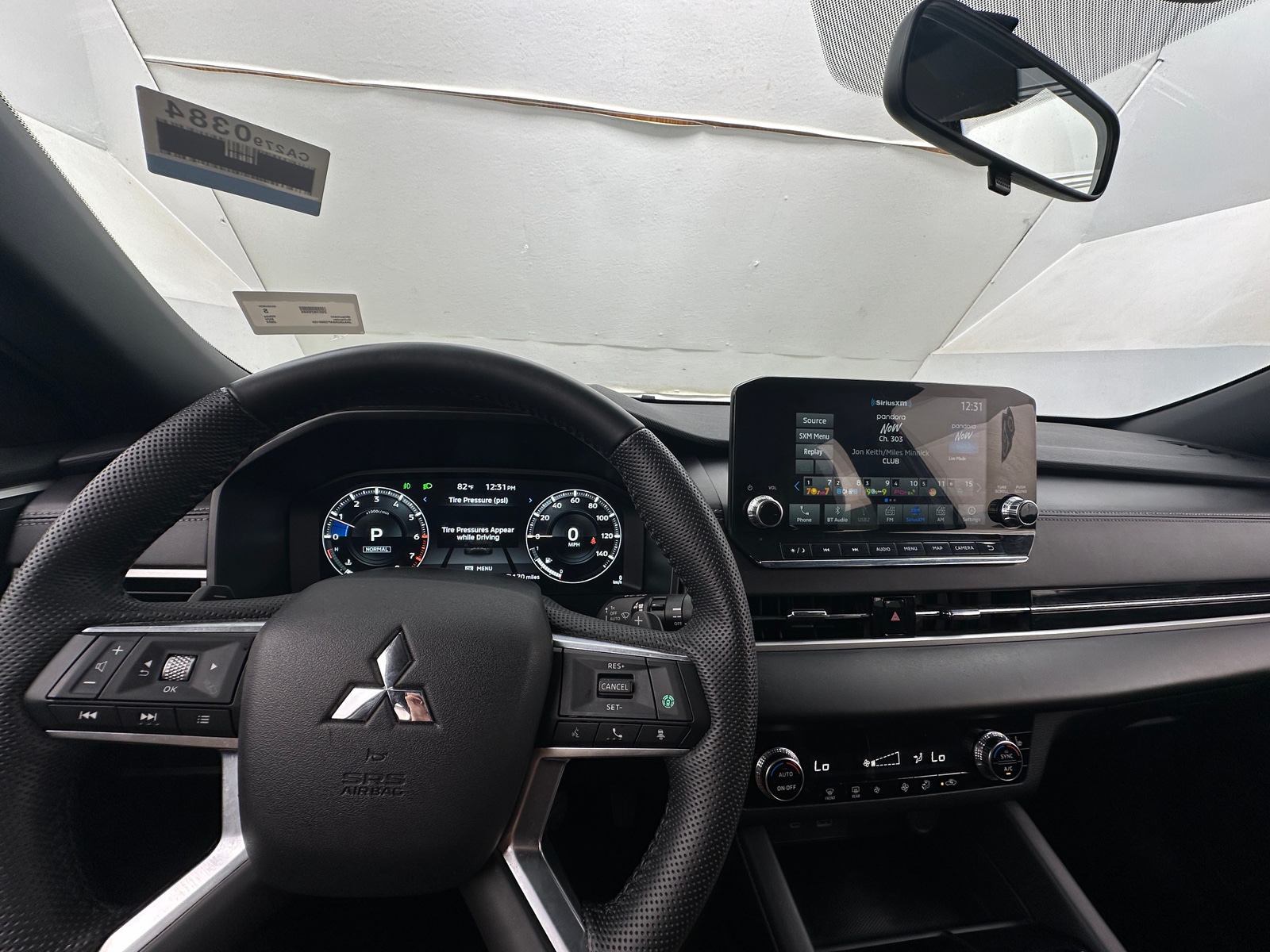 Thumbnail: 2023 Mitsubishi Outlander - 2