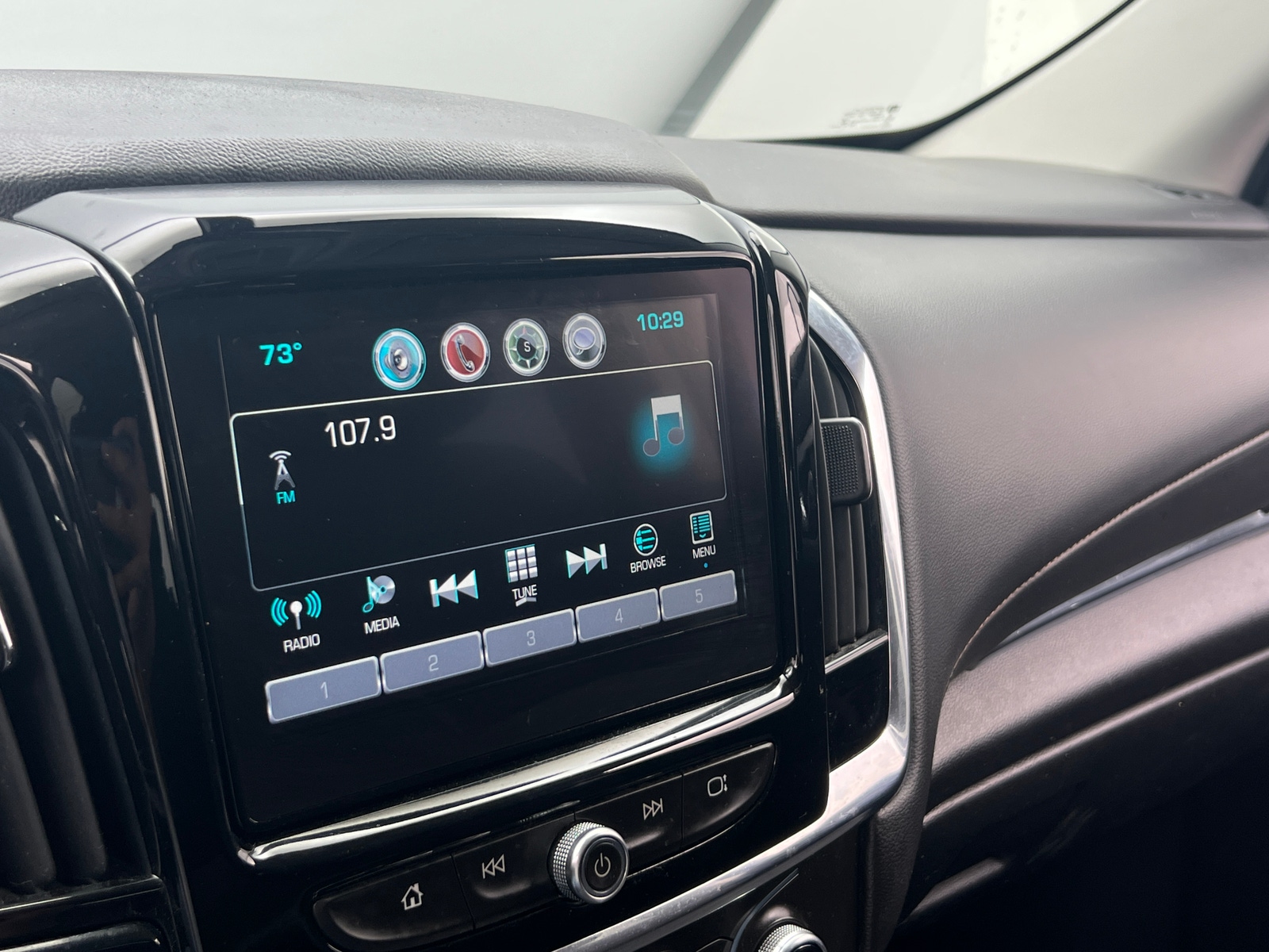 Thumbnail: 2018 Chevrolet Traverse - 4