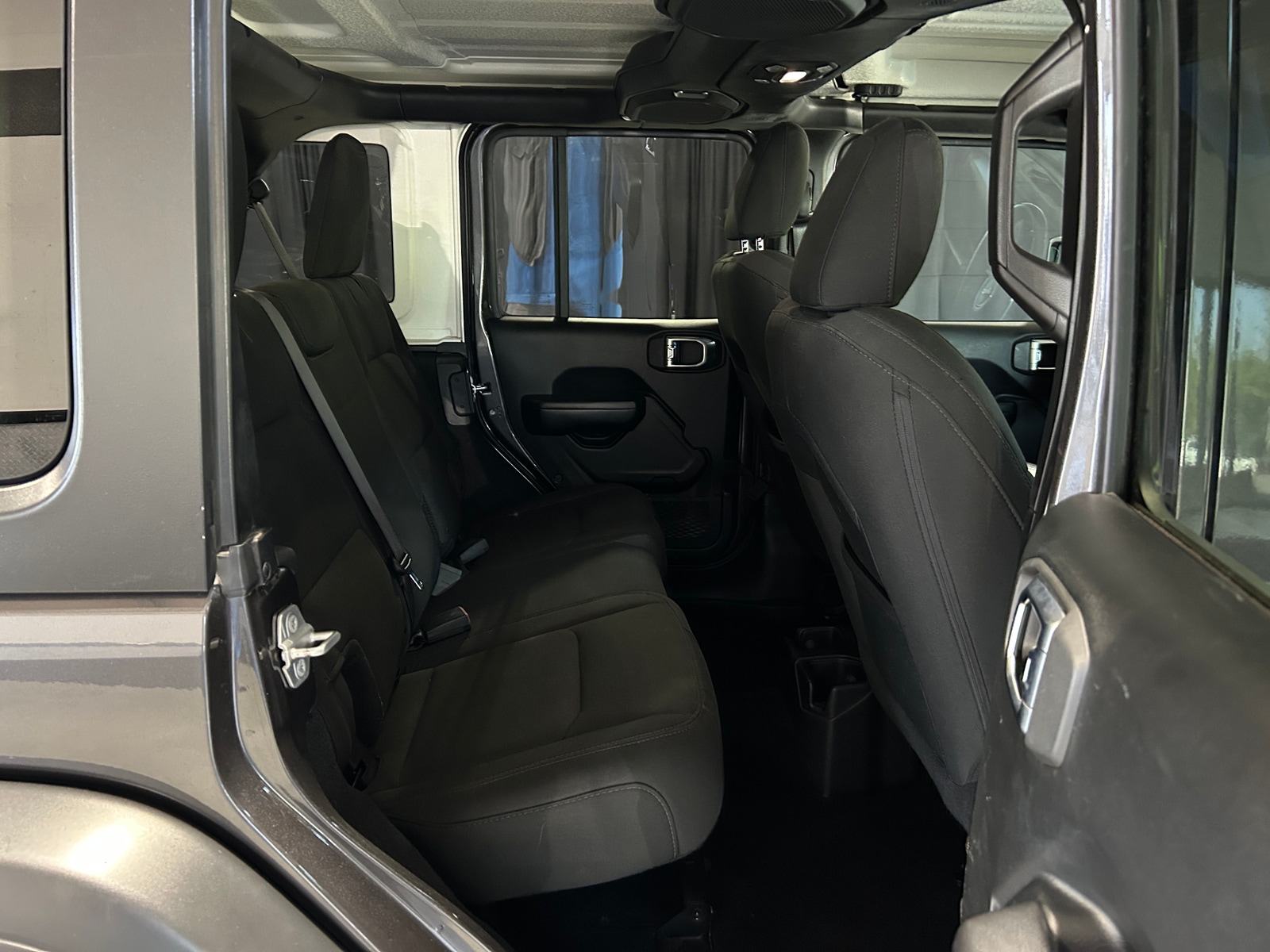 Thumbnail: 2018 Jeep Wrangler - 6