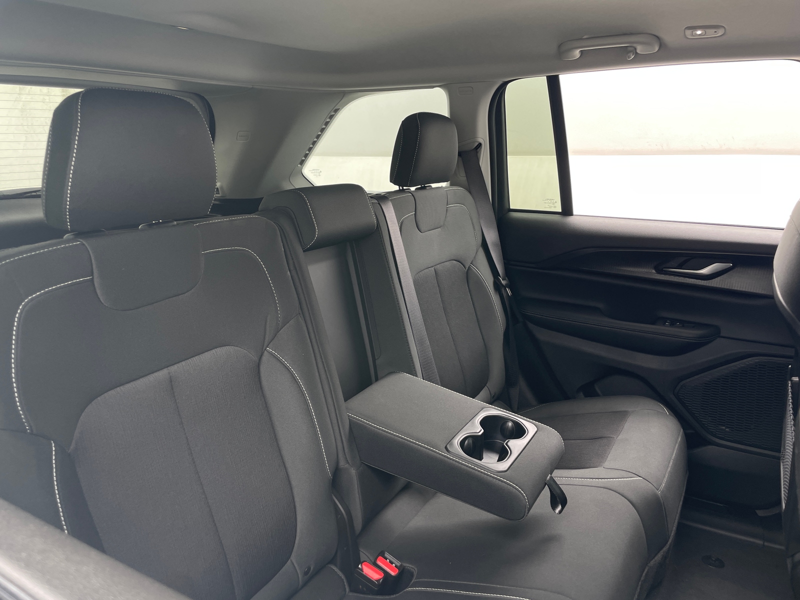 Thumbnail: 2023 Jeep Grand Cherokee - 6