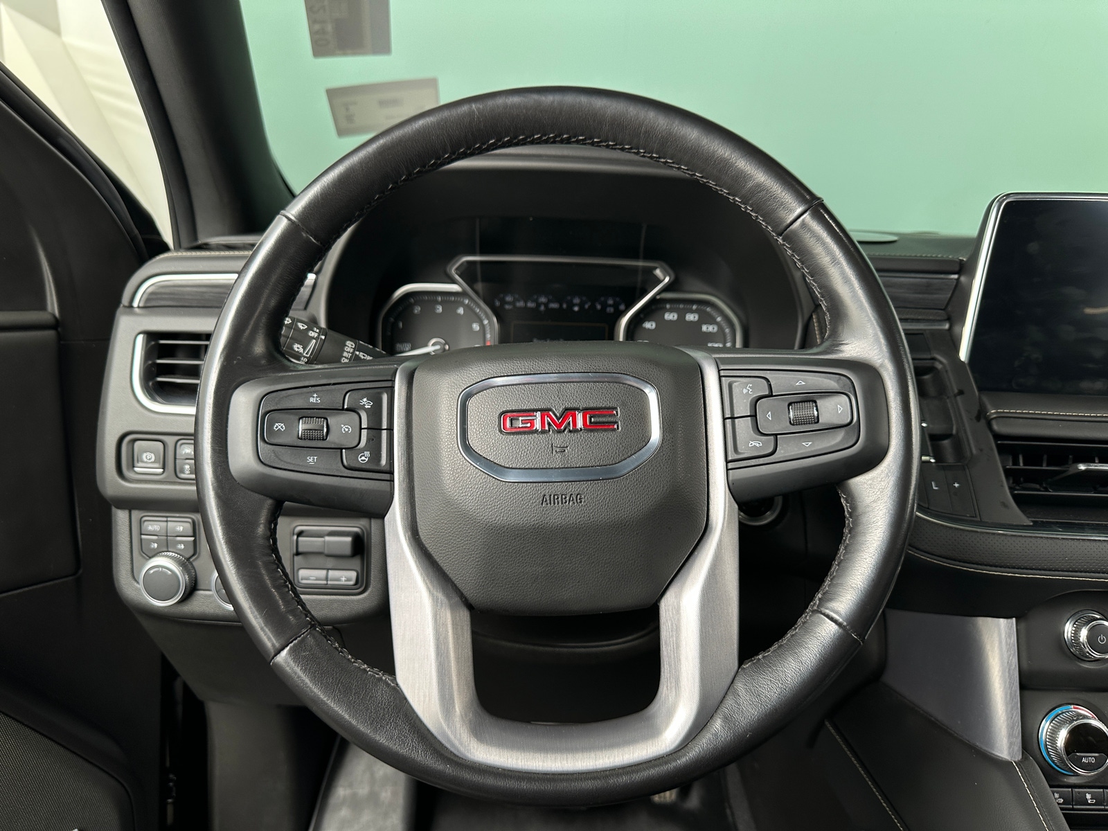 Thumbnail: 2021 GMC Yukon - 4