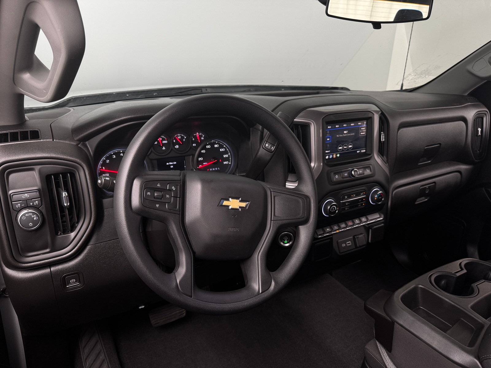 Thumbnail: 2022 Chevrolet Silverado 1500 - 3