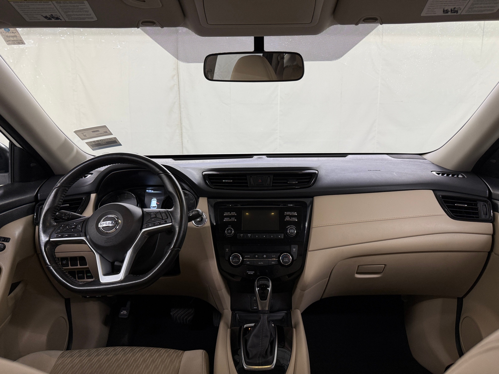 Thumbnail: 2017 Nissan Rogue - 3
