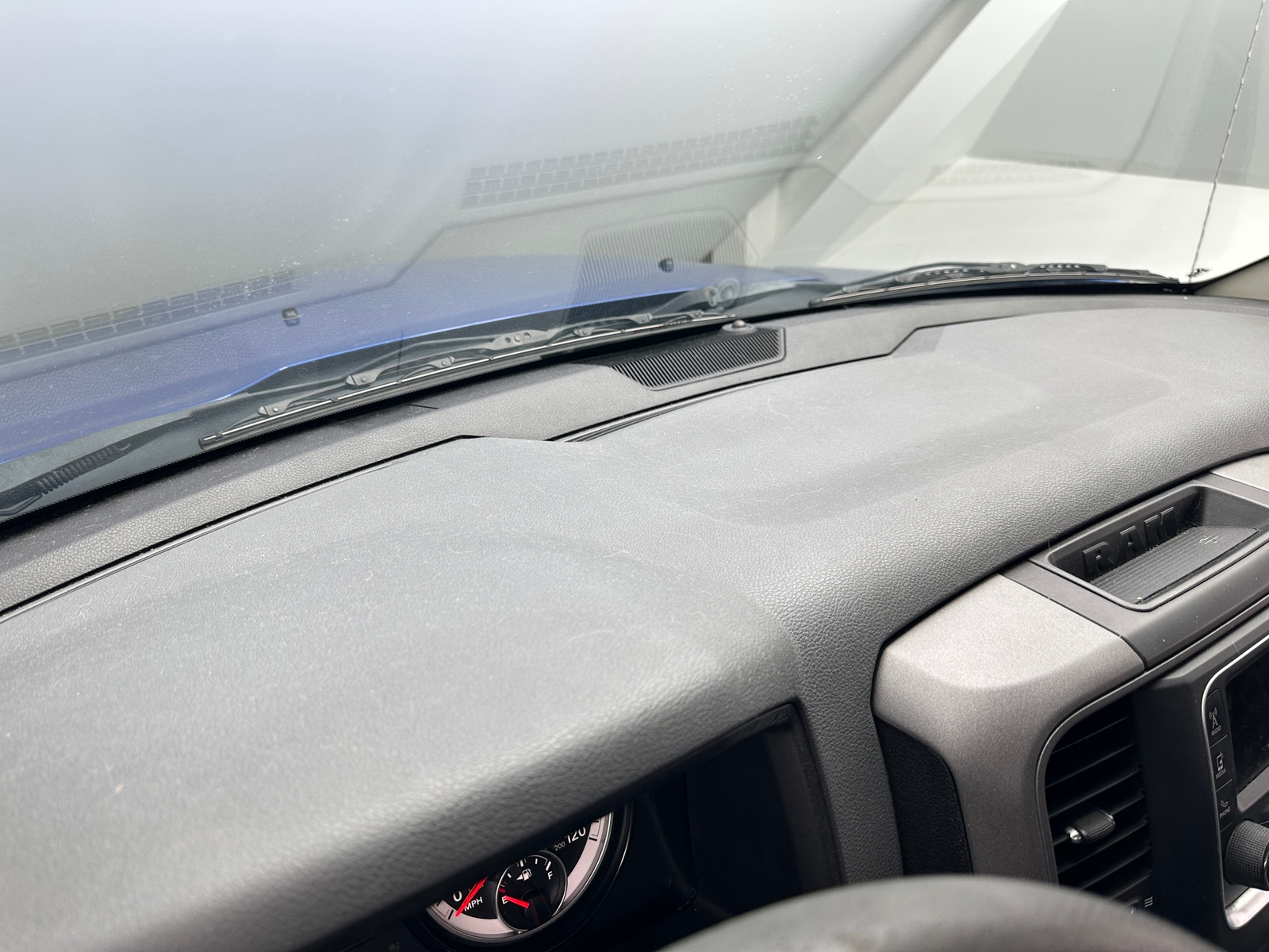 Thumbnail: 2019 RAM 1500 Classic - 2
