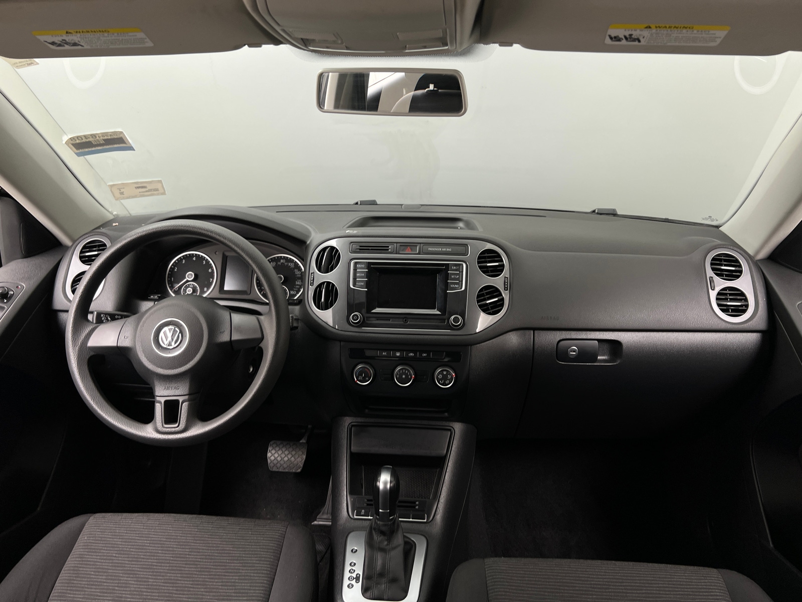 Thumbnail: 2017 Volkswagen Tiguan - 3