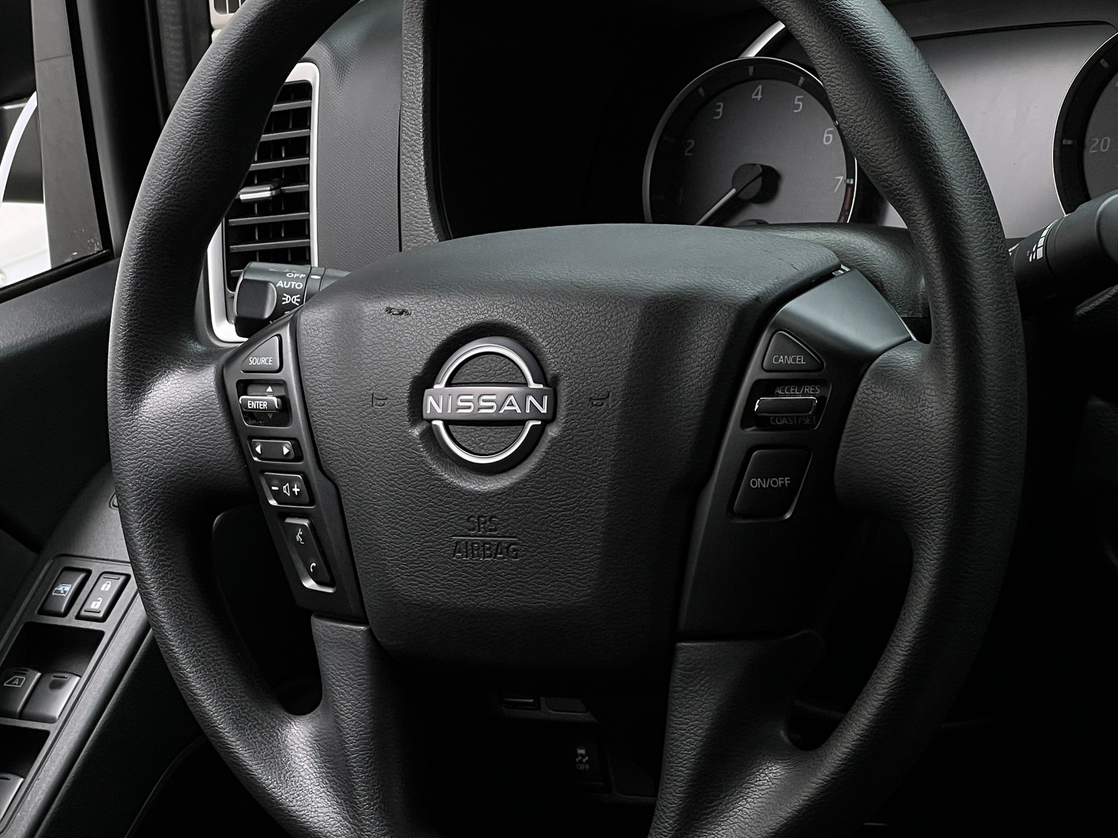 Thumbnail: 2023 Nissan Frontier - 5