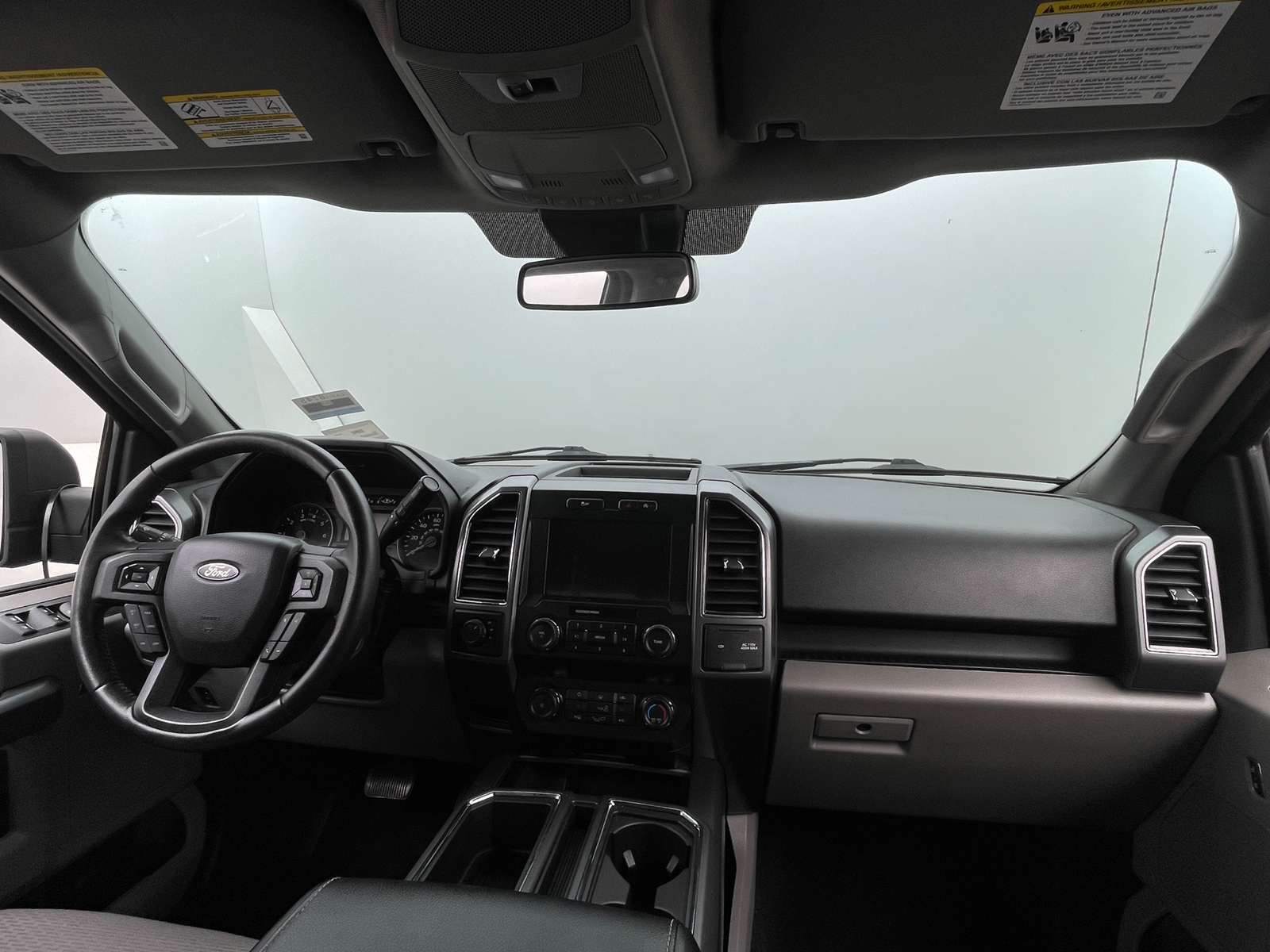 Thumbnail: 2019 Ford Econoline - 3