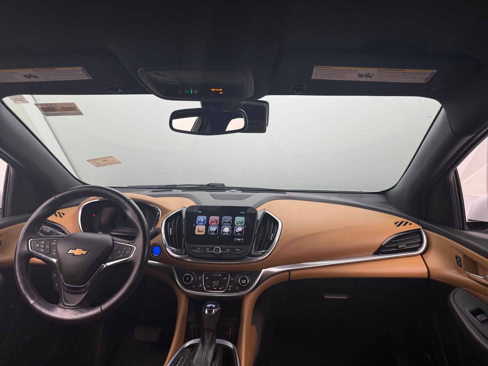 Thumbnail: 2017 Chevrolet Volt - 3