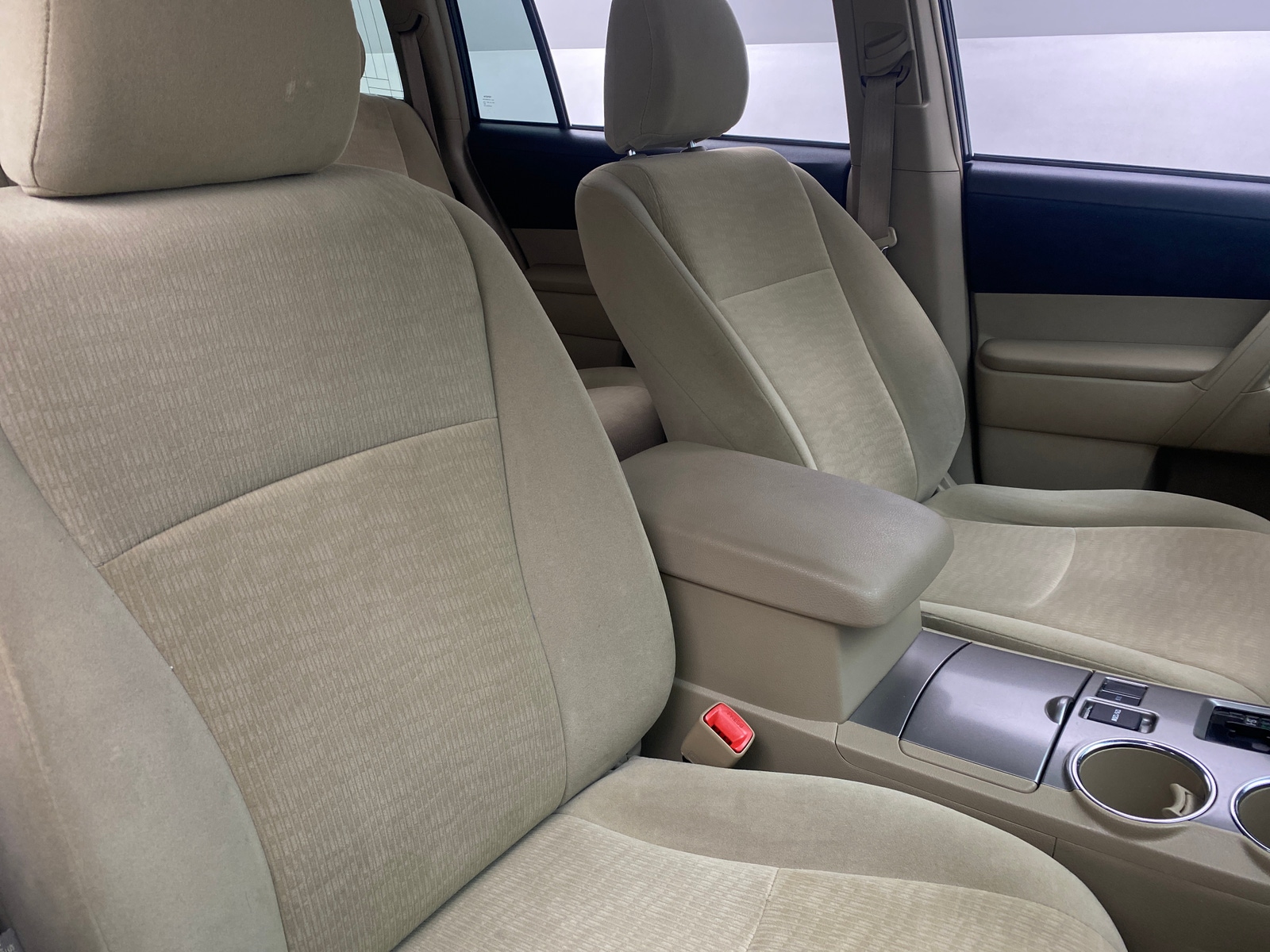 Thumbnail: 2012 Toyota Highlander - 2