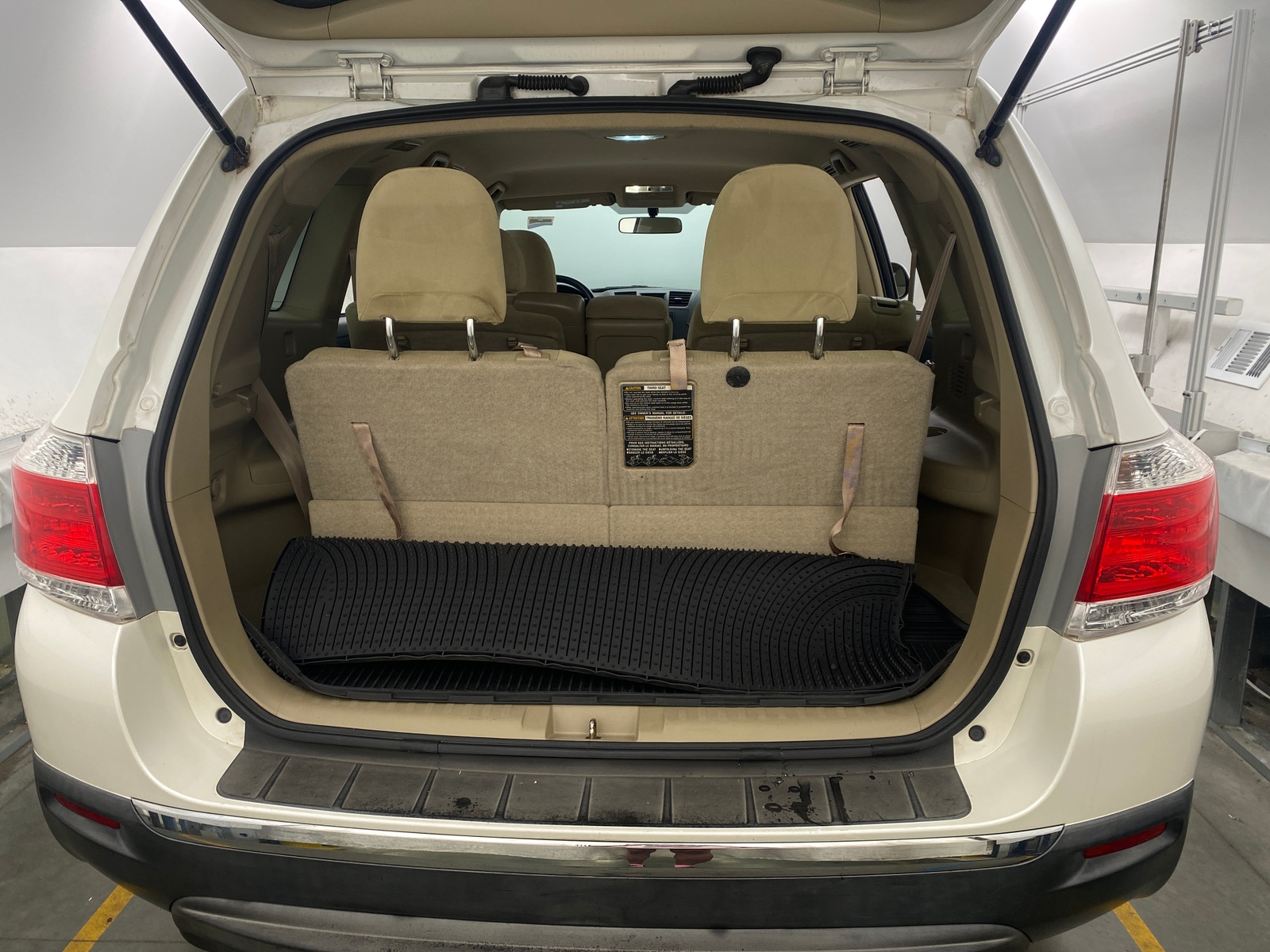 Thumbnail: 2012 Toyota Highlander - 7