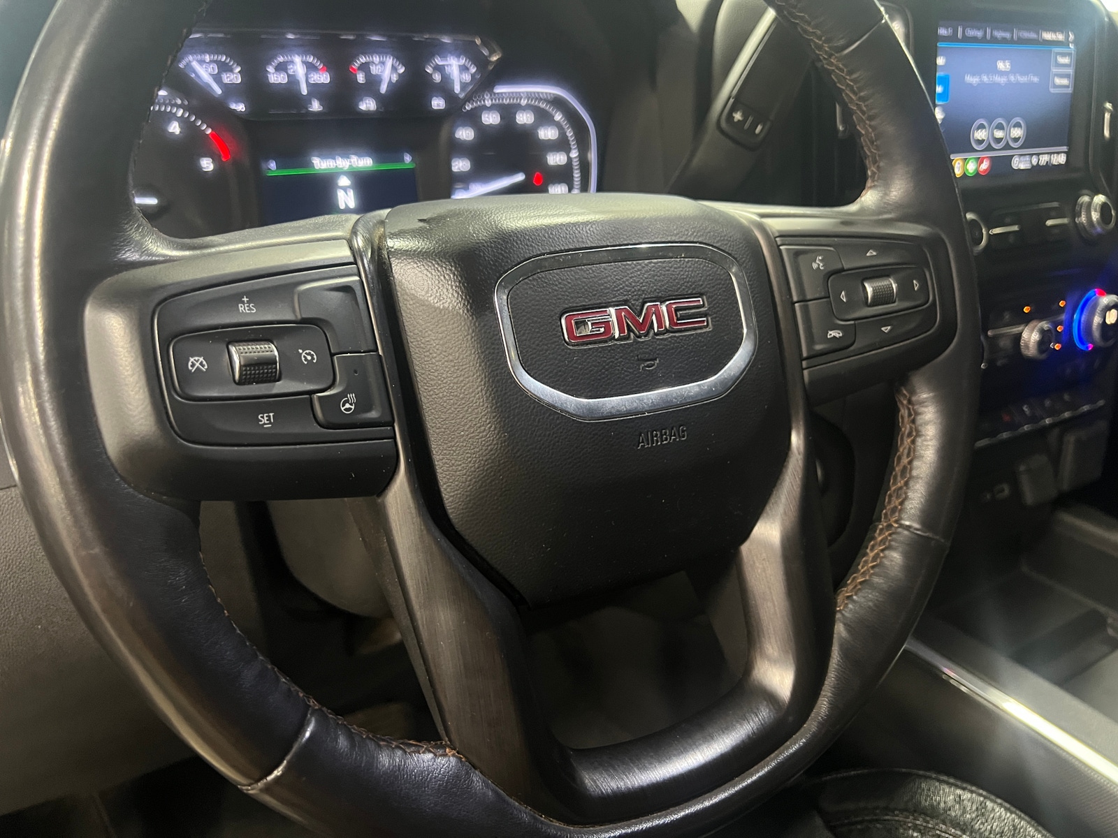 Thumbnail: 2023 GMC Sierra 2500 - 4