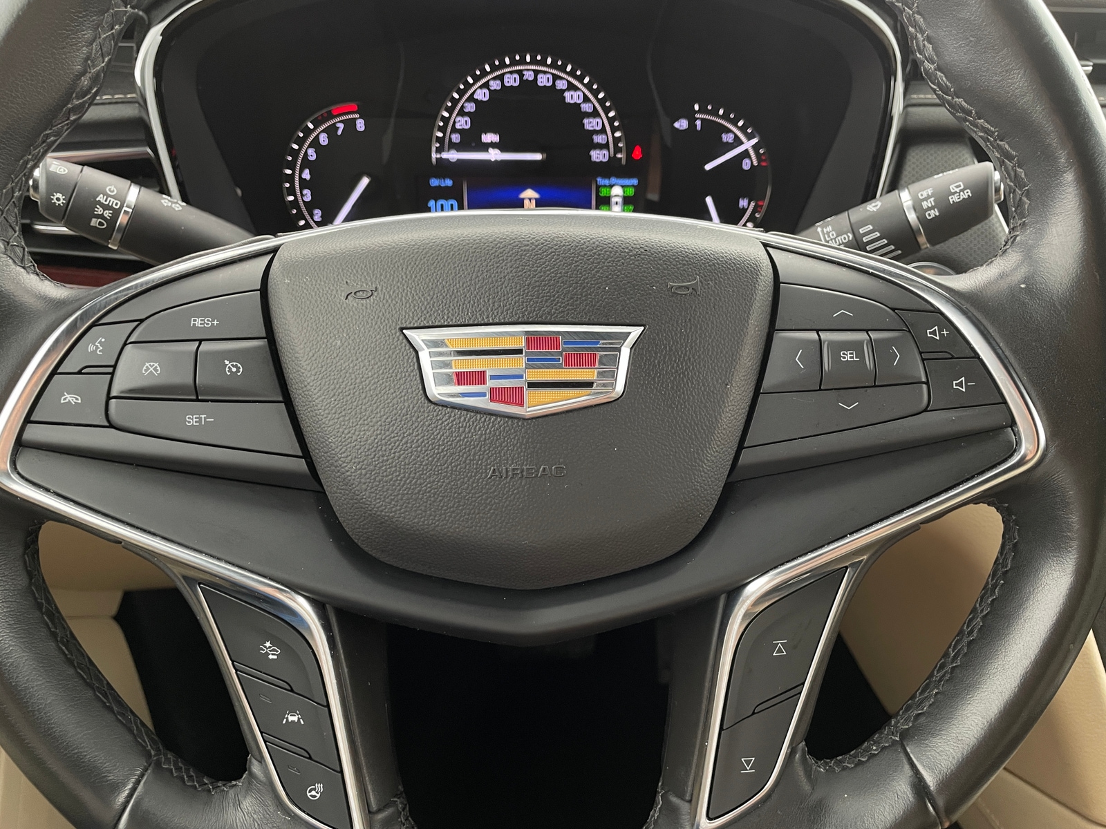 Thumbnail: 2019 Cadillac XT5 - 4