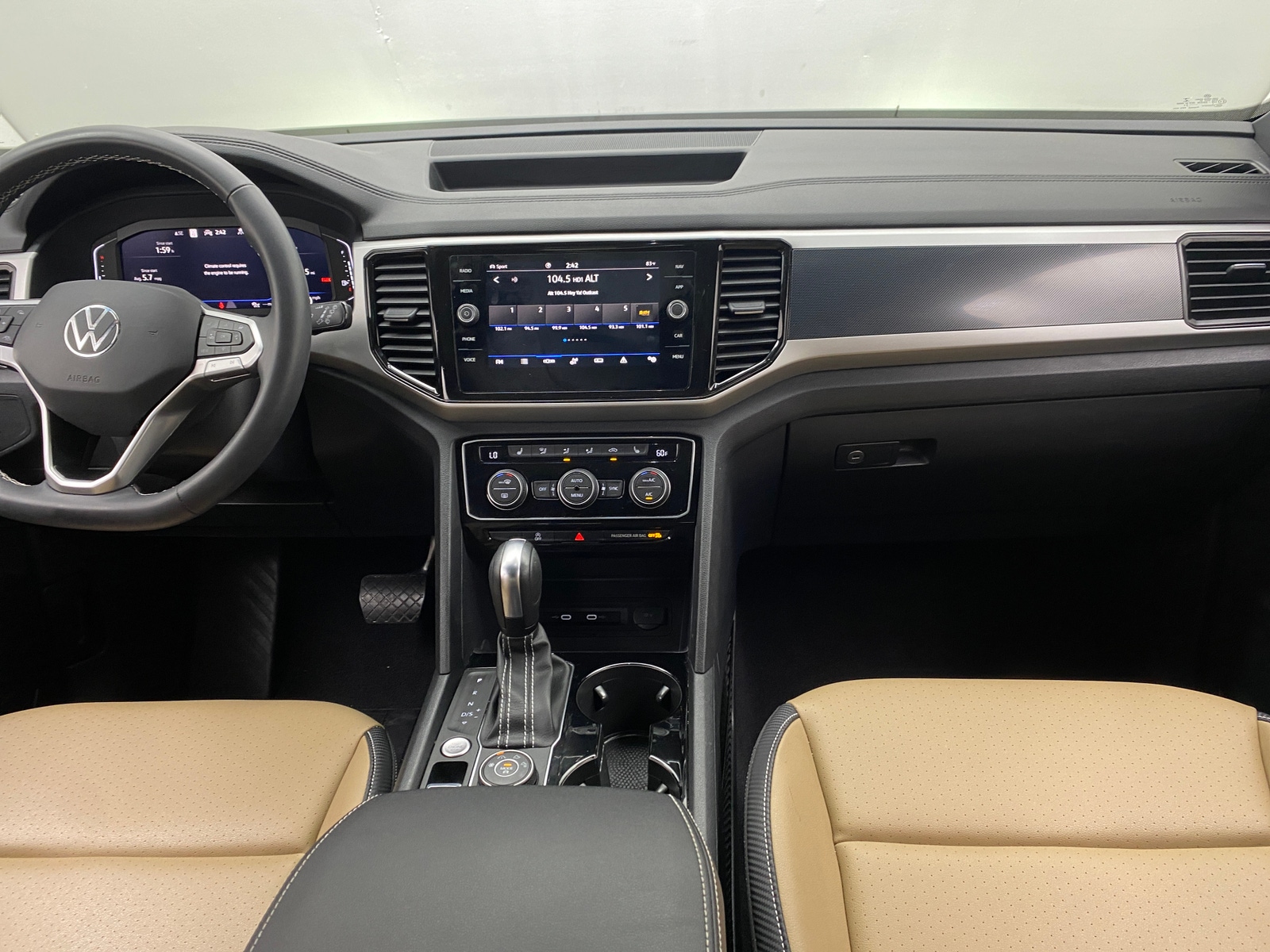 Thumbnail: 2021 Volkswagen Atlas - 2
