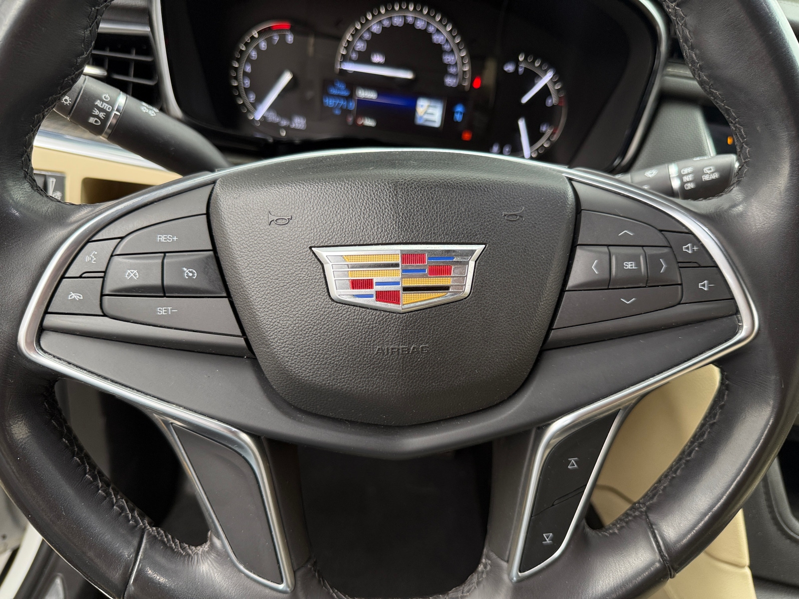 Thumbnail: 2018 Cadillac XT5 - 4