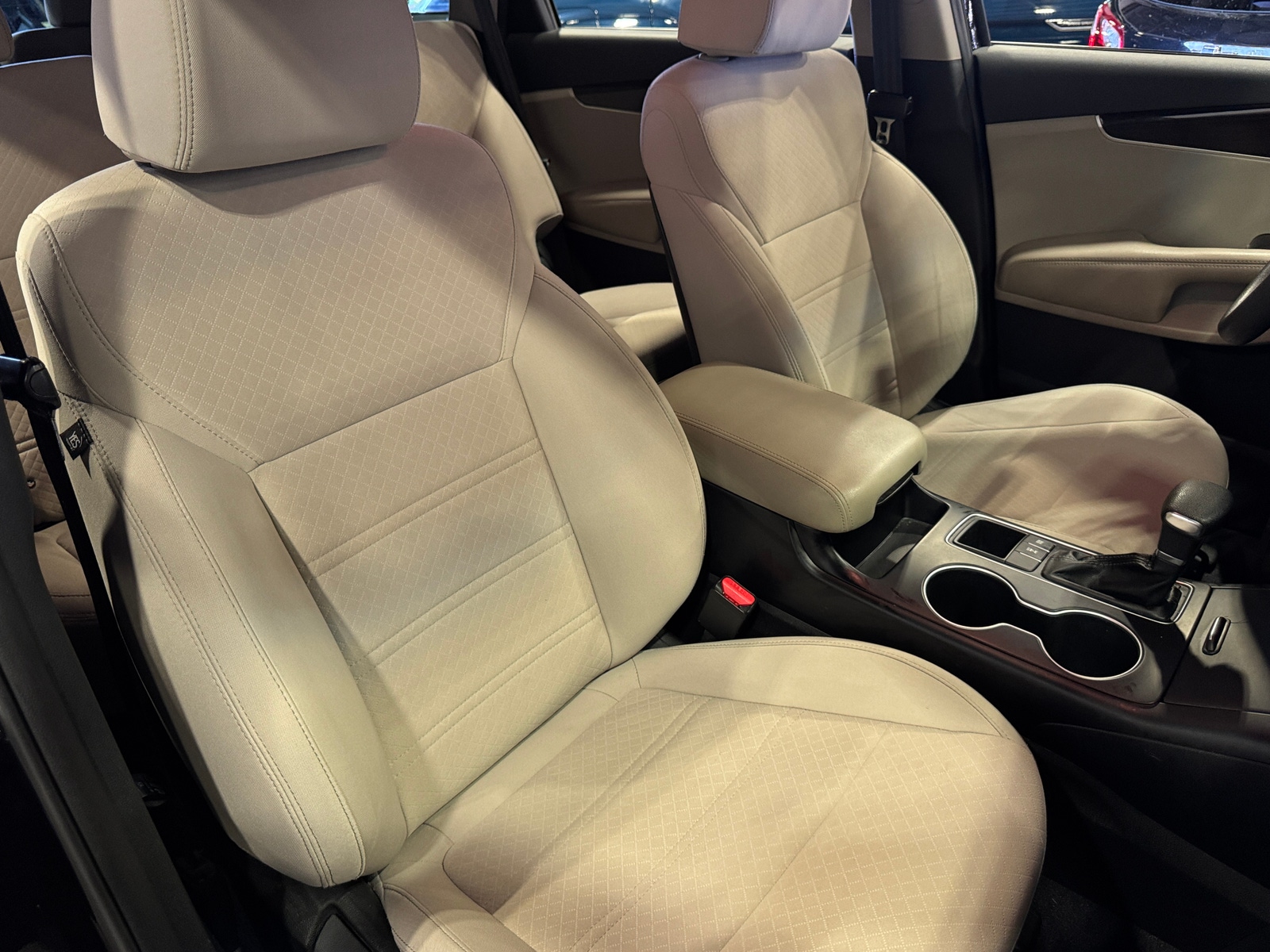 Thumbnail: 2019 Kia Sorento - 2
