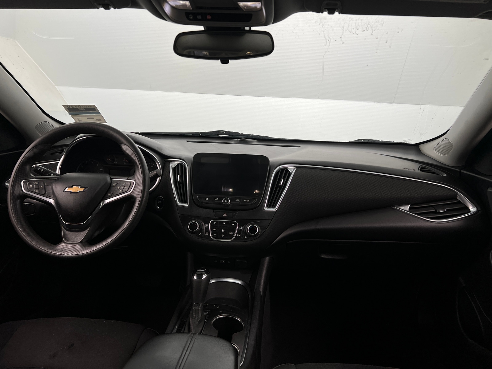 Thumbnail: 2019 Chevrolet Malibu - 3