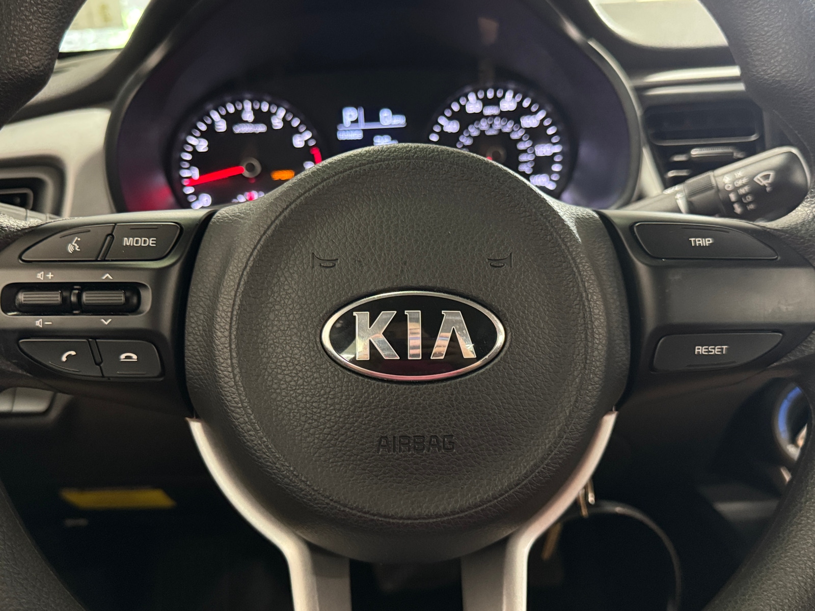 Thumbnail: 2021 Kia Rio - 5