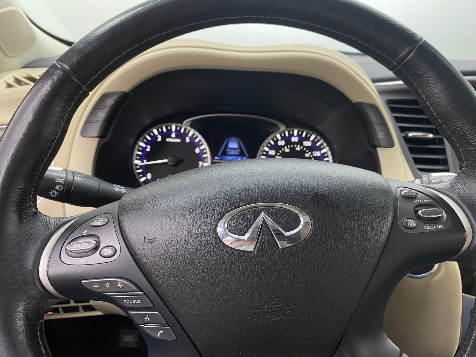 Thumbnail: 2019 INFINITI QX60 - 4