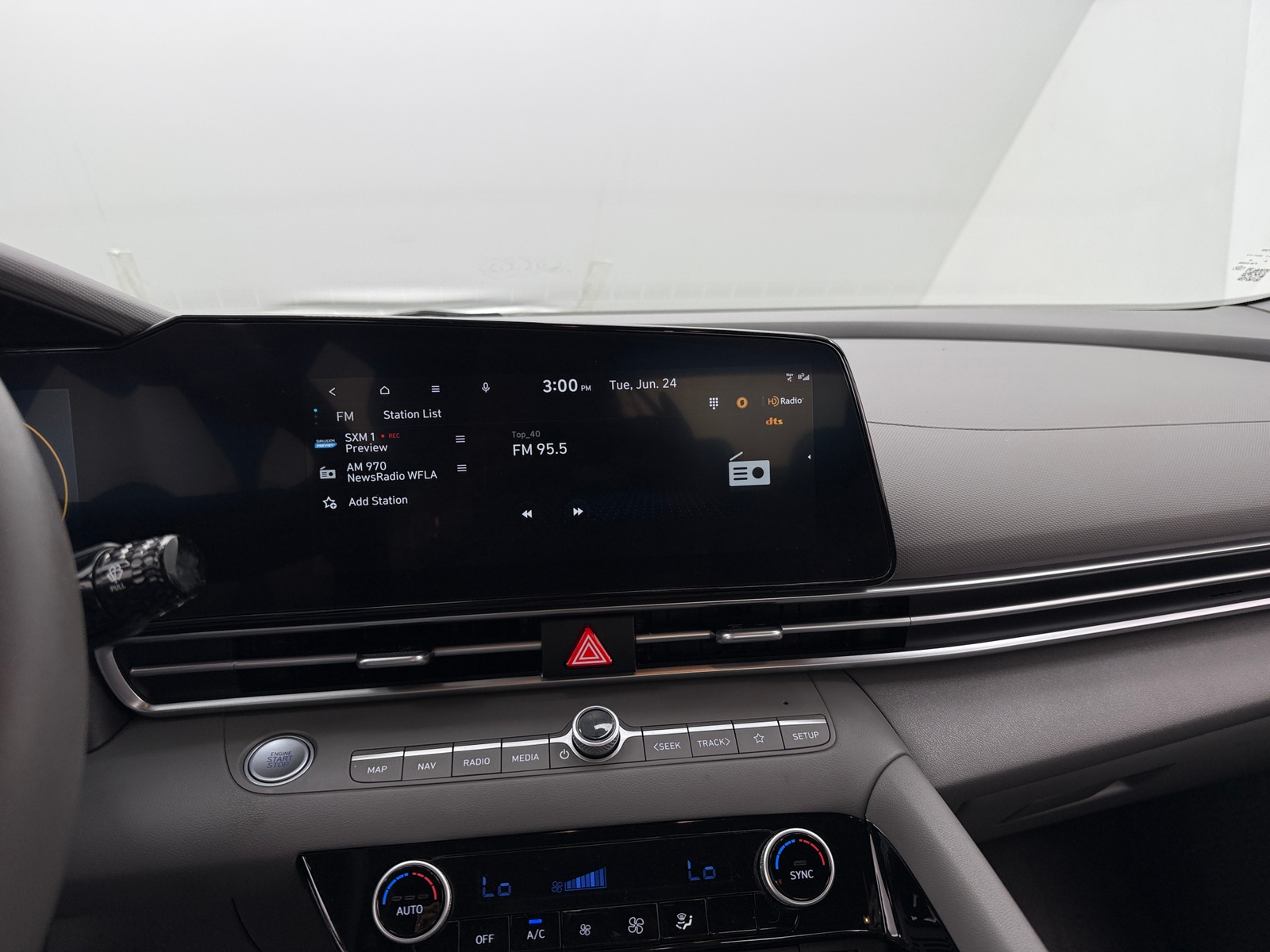 Thumbnail: 2023 Hyundai Elantra - 4