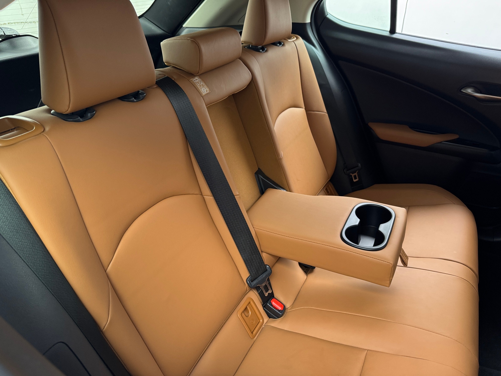 Thumbnail: 2021 Lexus UX - 5