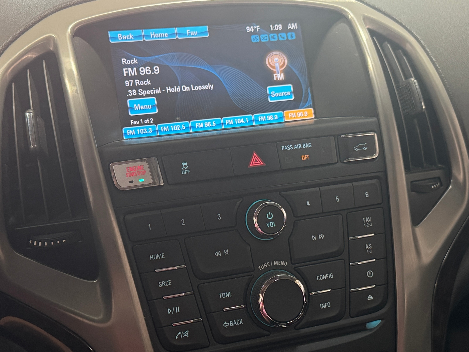 Thumbnail: 2013 Buick Verano - 3