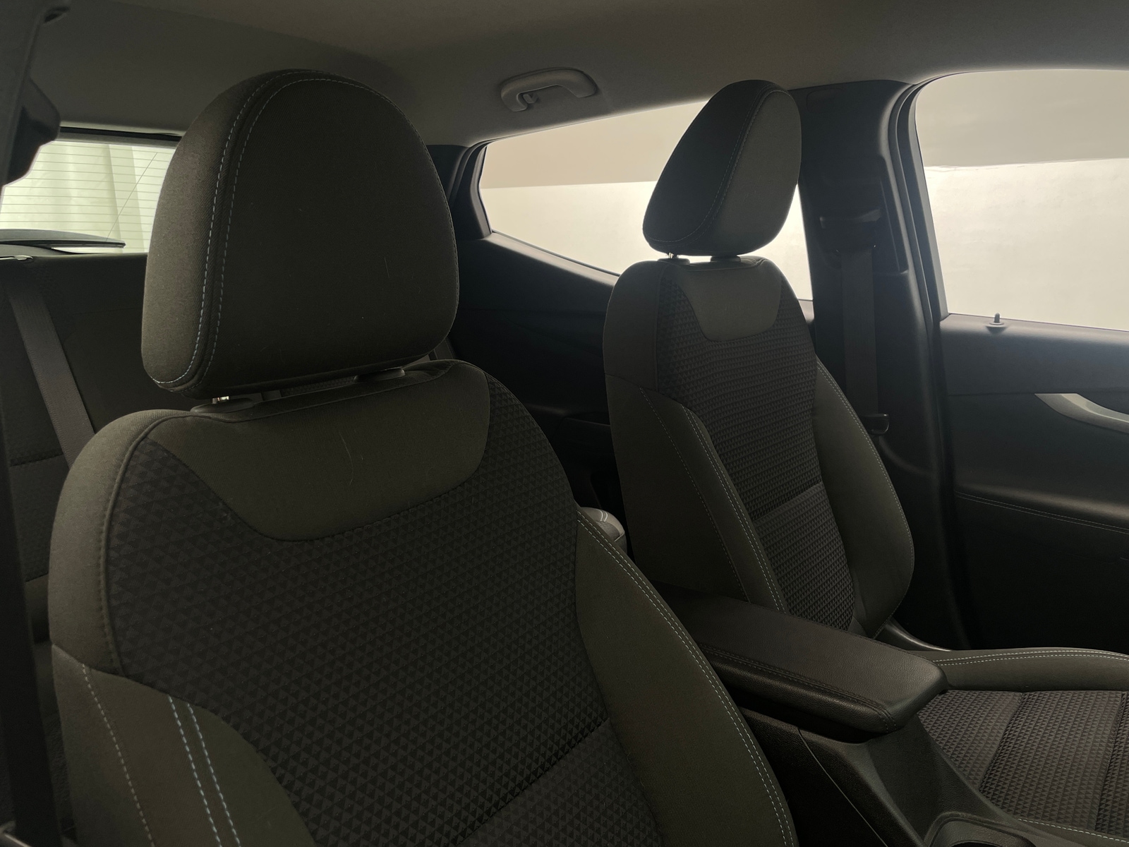 Thumbnail: 2023 Chevrolet Bolt EUV - 2