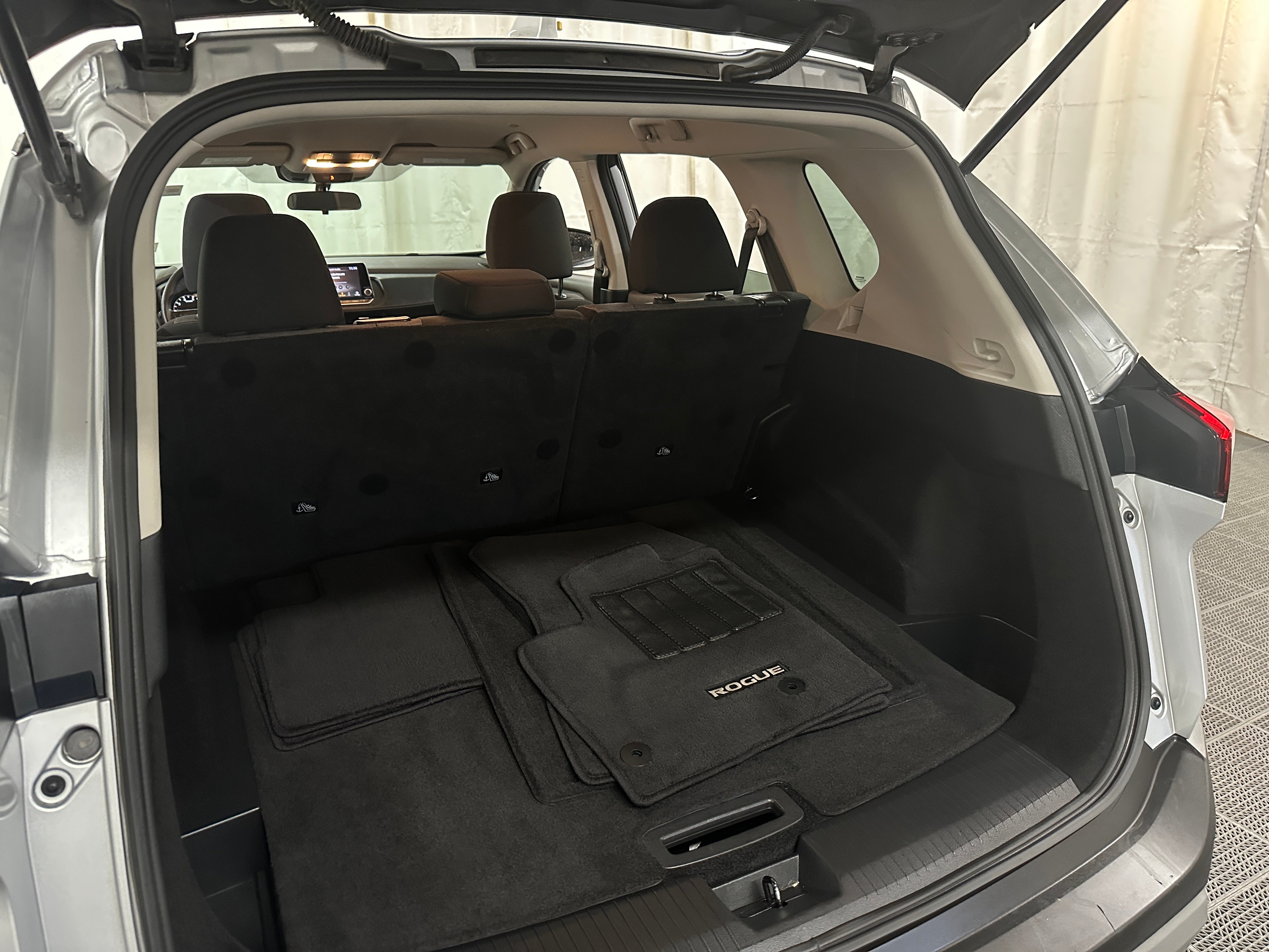 Thumbnail: 2023 Nissan Rogue - 7