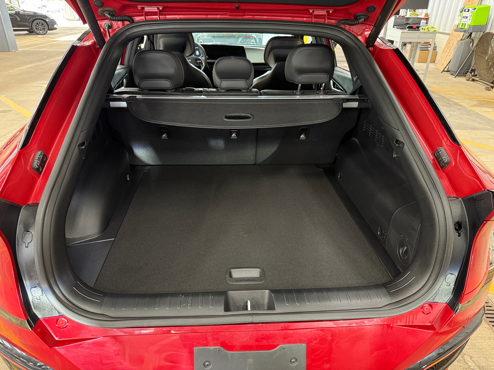 Thumbnail: 2024 Kia EV6 - 6