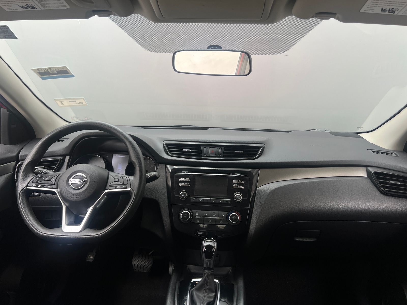 Thumbnail: 2018 Nissan Rogue Sport - 3