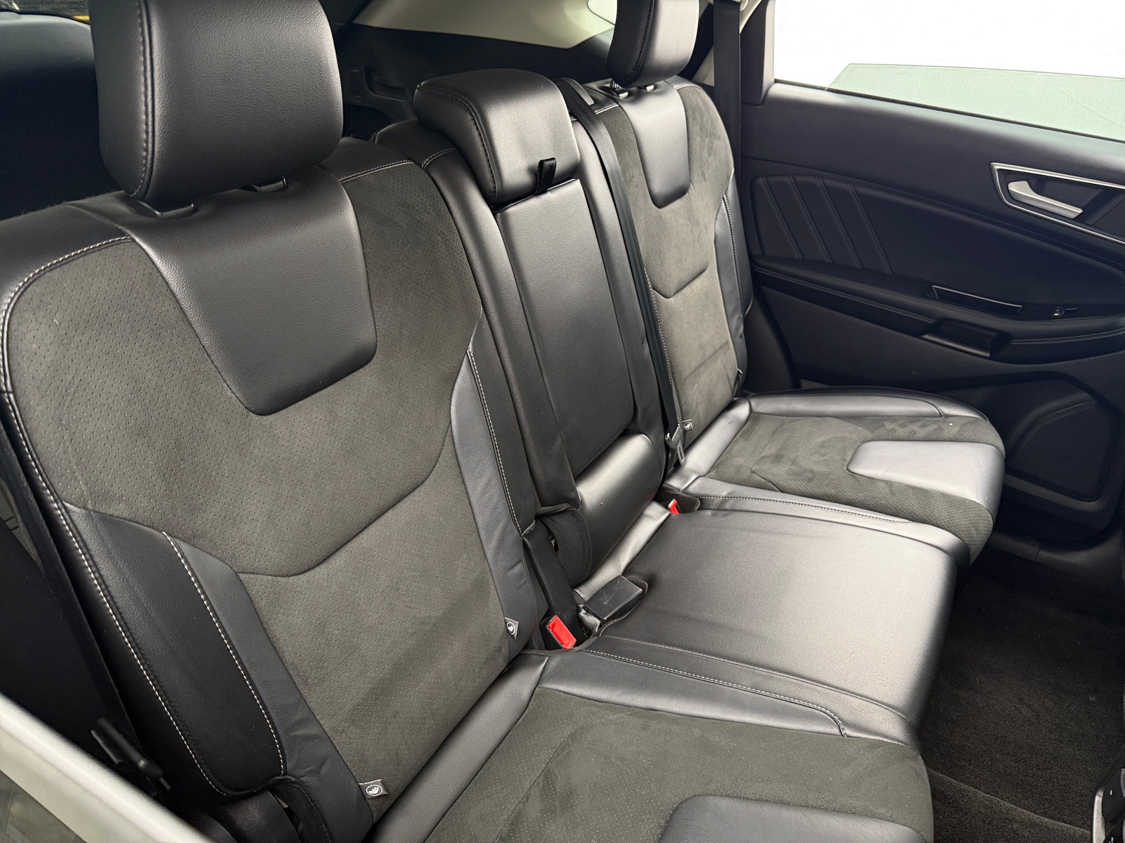 Thumbnail: 2018 Ford Edge - 5