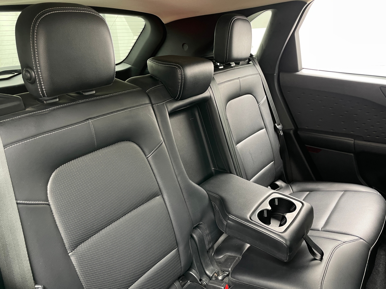 Thumbnail: 2020 Ford Escape - 6