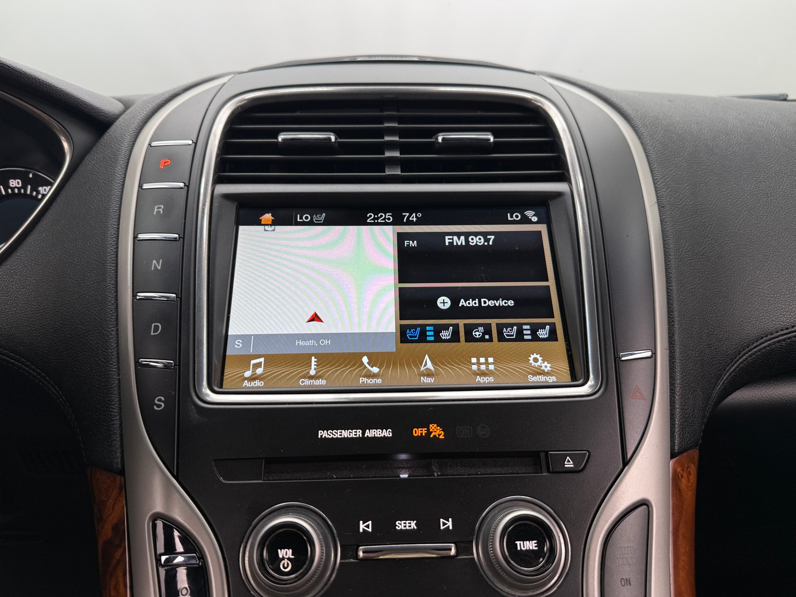 Thumbnail: 2017 Lincoln MKX - 3