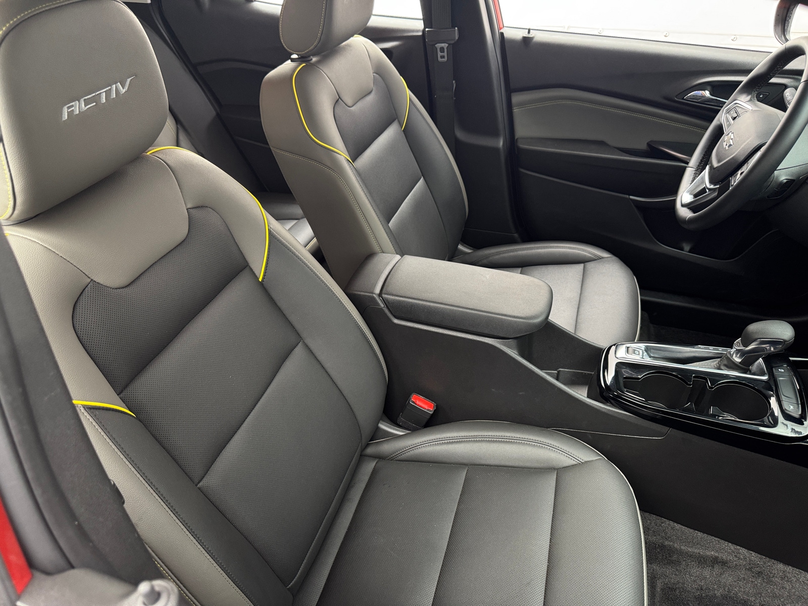 Thumbnail: 2024 Chevrolet Trax - 2