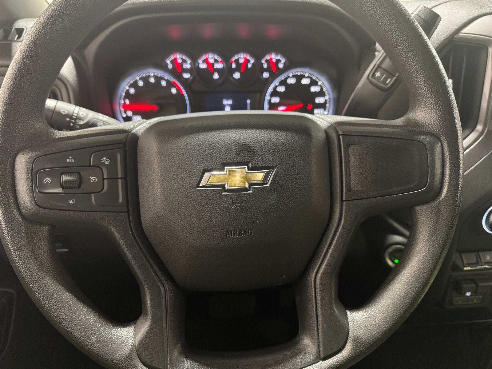 Thumbnail: 2024 Chevrolet Silverado 2500 - 5