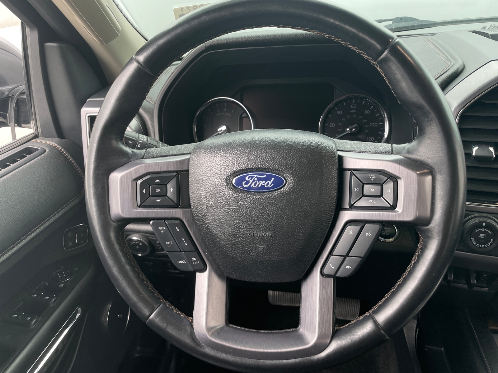 Thumbnail: 2019 Ford Expedition - 4