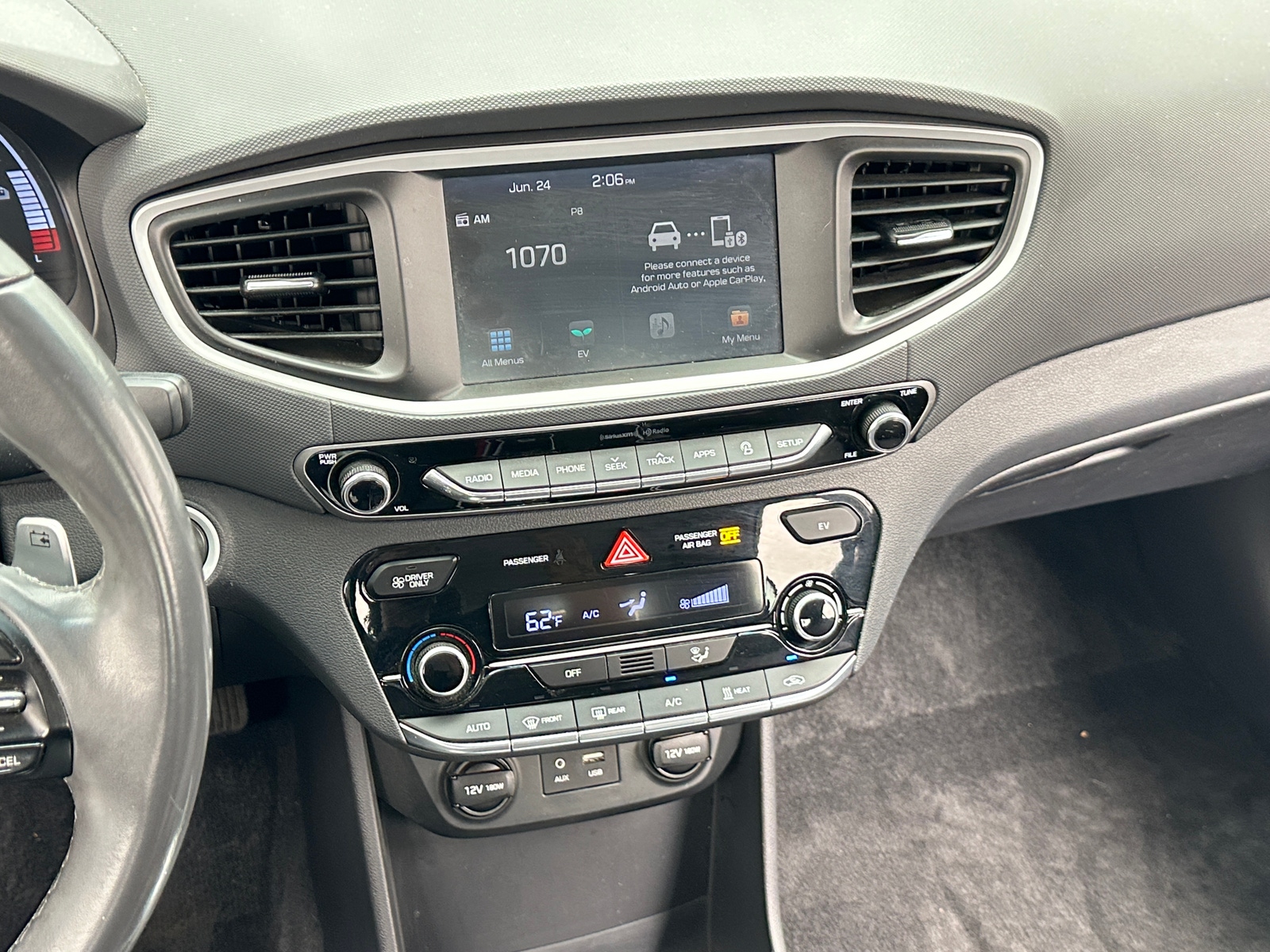 Thumbnail: 2018 Hyundai Ioniq - 4