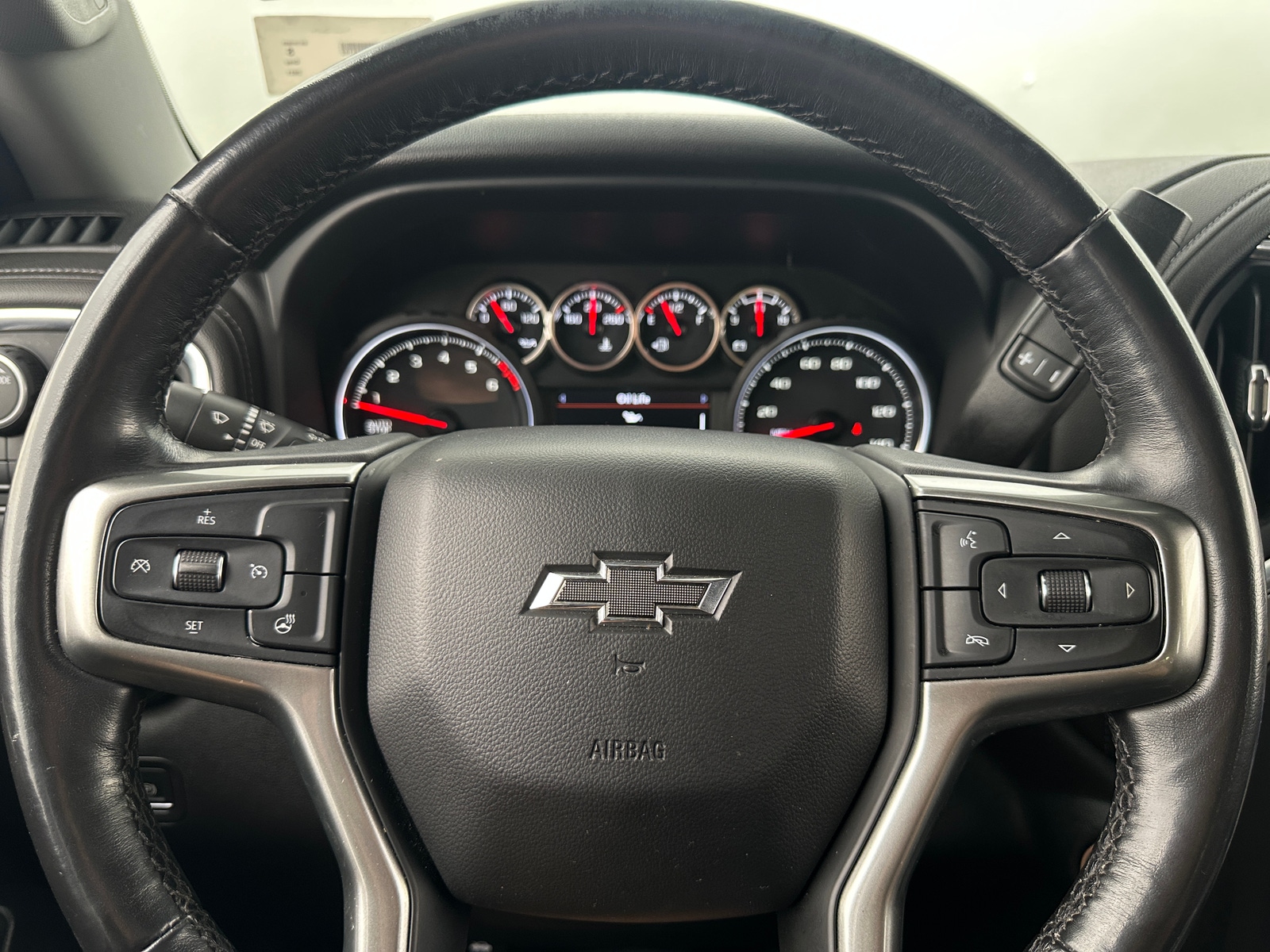Thumbnail: 2021 Chevrolet Silverado 1500 - 4
