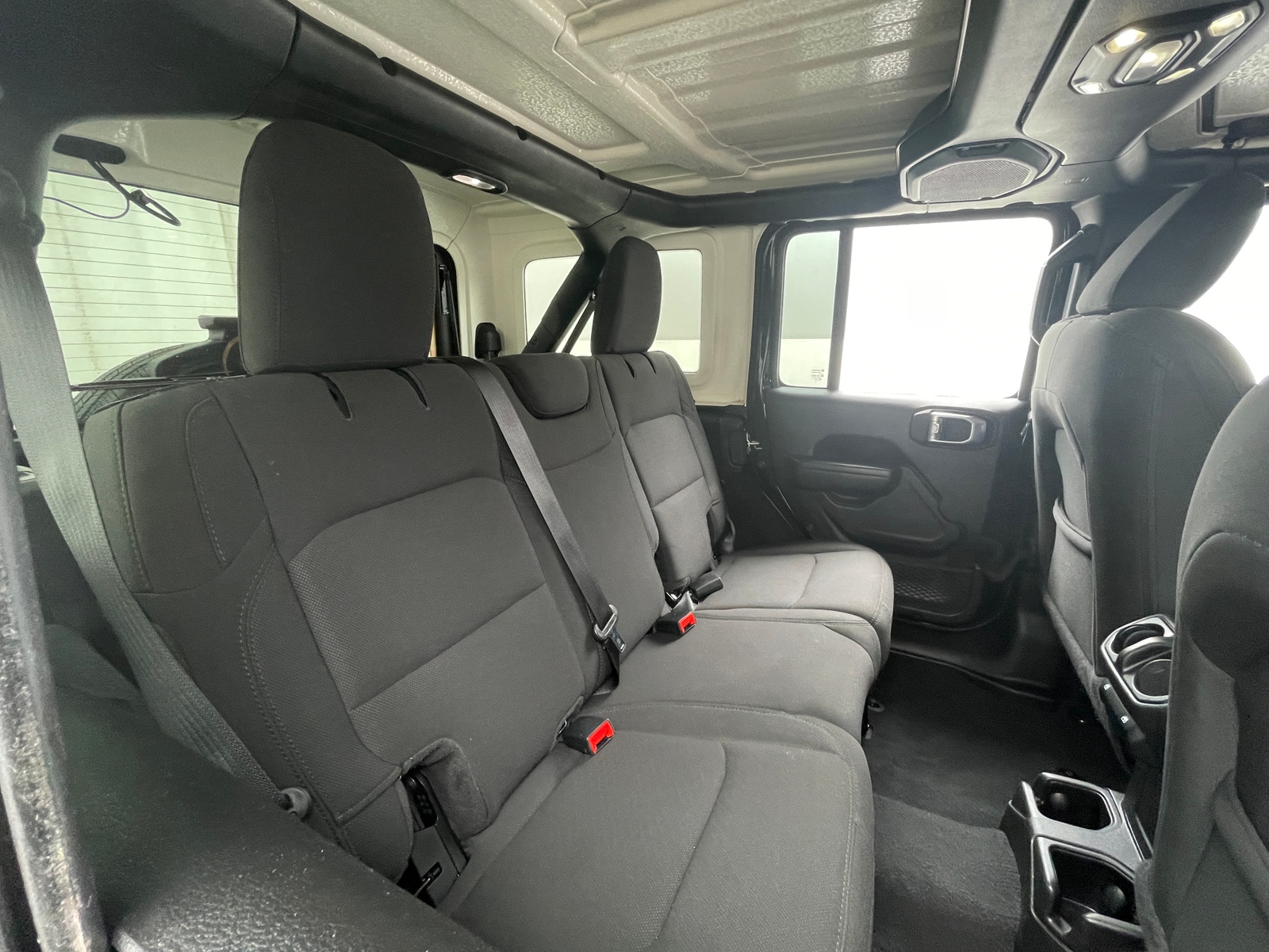 Thumbnail: 2022 Jeep Wrangler - 6
