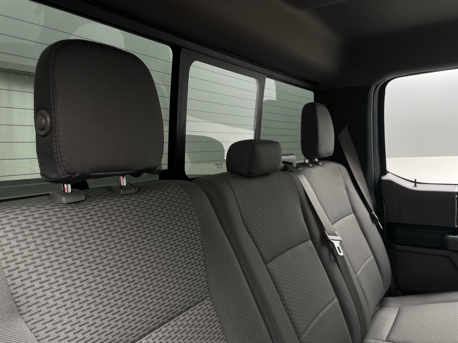 Thumbnail: 2015 Ford Econoline - 6
