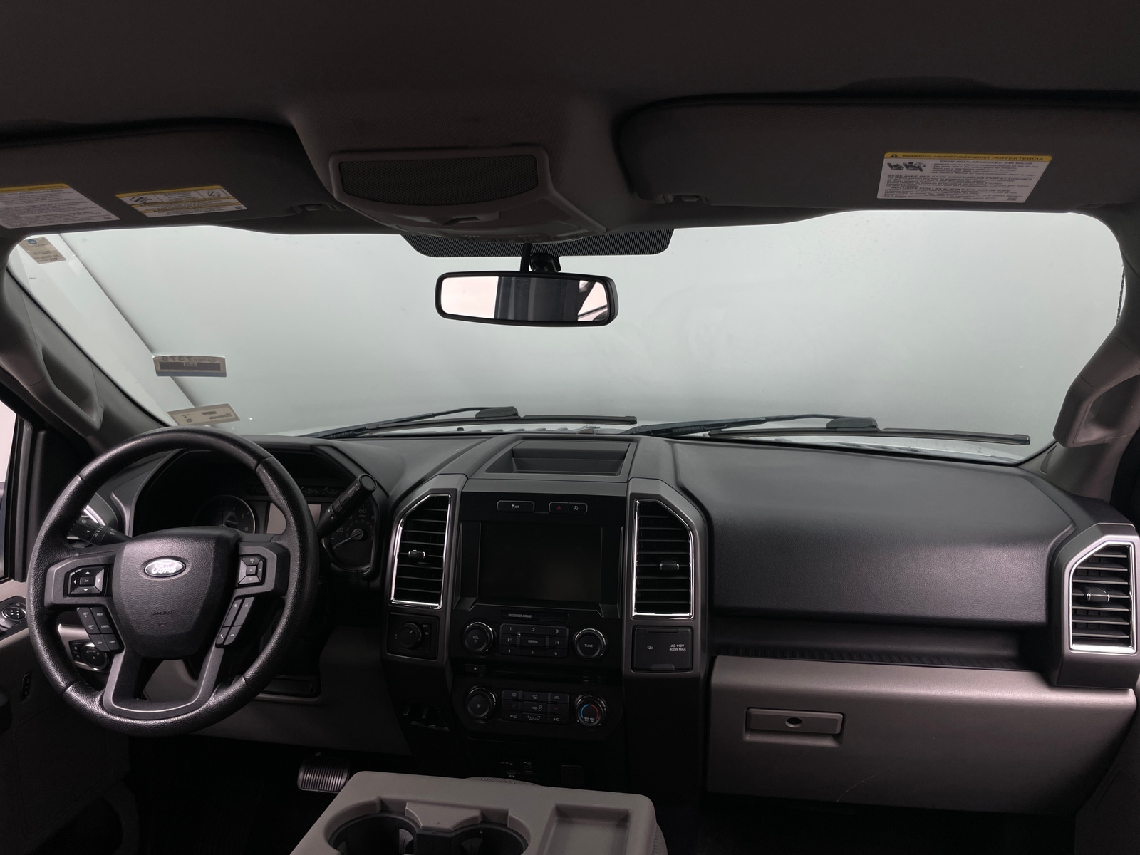 Thumbnail: 2015 Ford Econoline - 3
