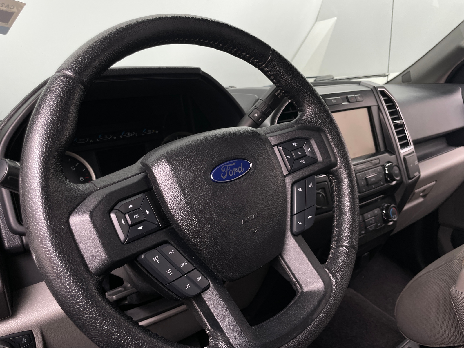 Thumbnail: 2015 Ford Econoline - 5