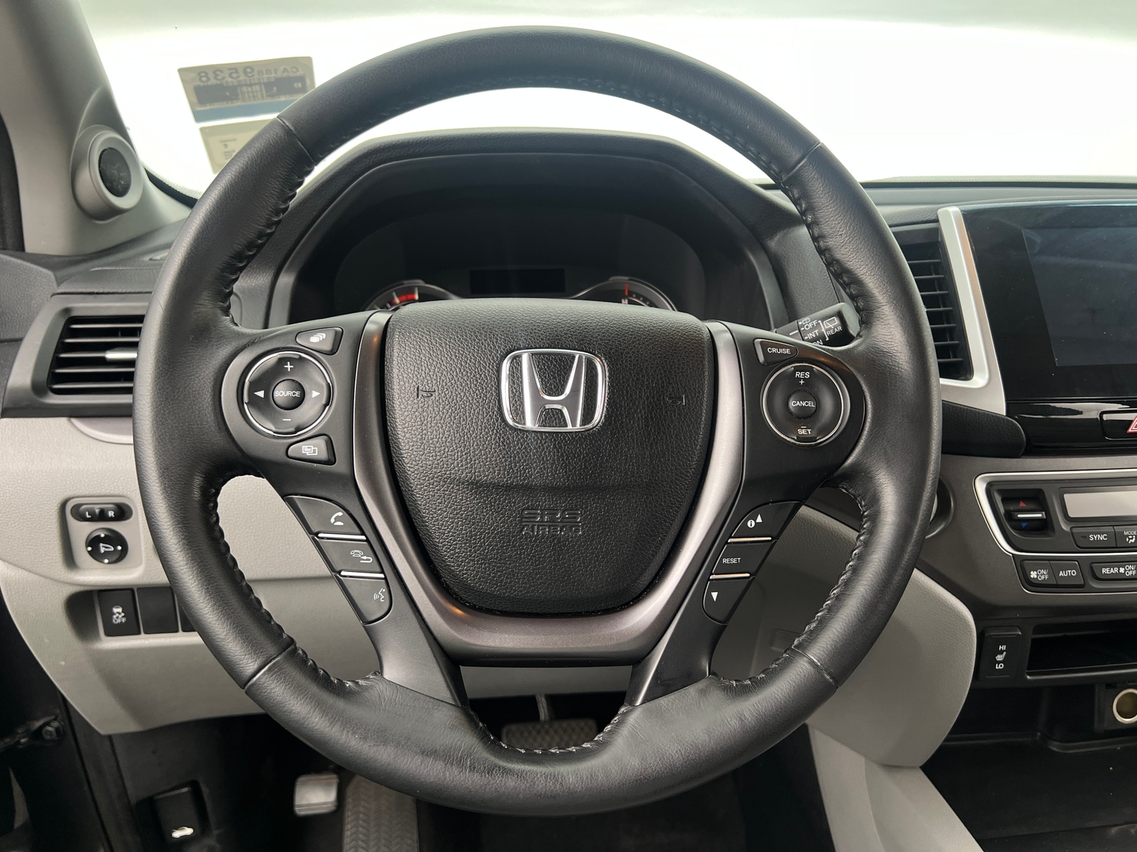 Thumbnail: 2016 Honda Pilot - 4